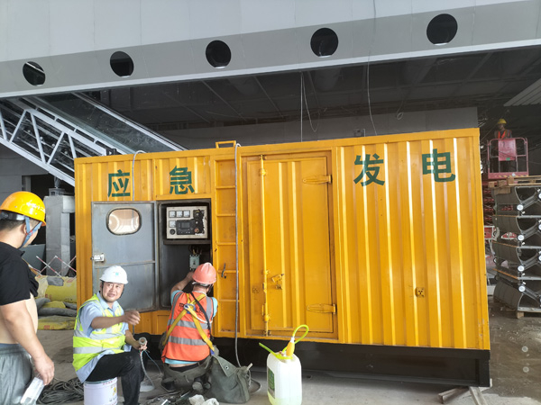 台安怎样判断空气滤清器是否需要更换？
